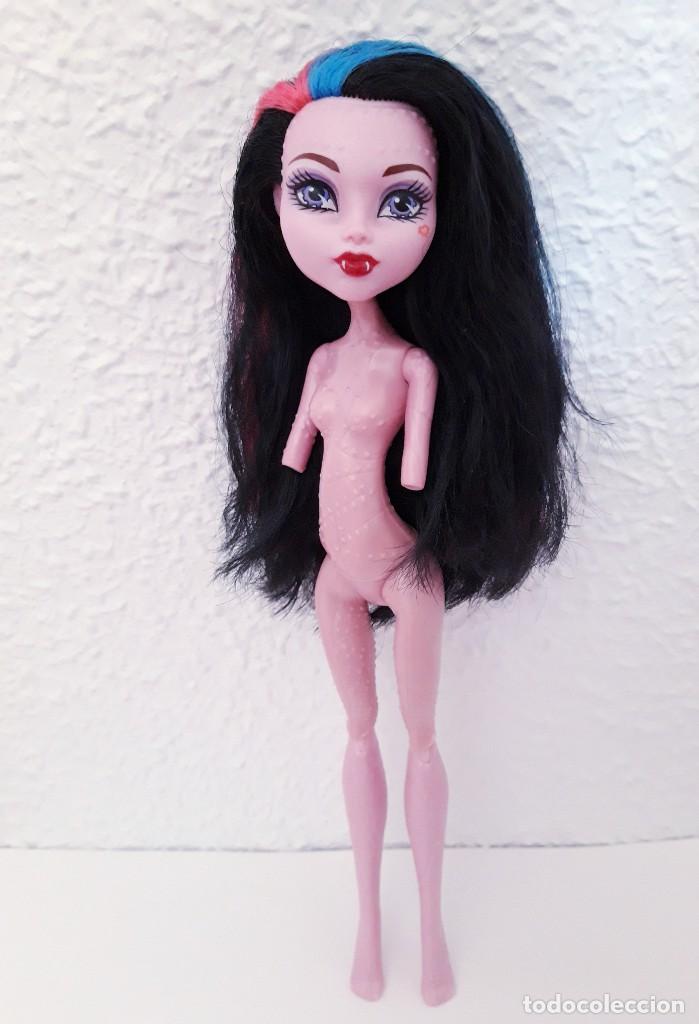 Mu&ntilde;ecas modernas: Monster High Dracubecca Freaky Fusions - Foto 2