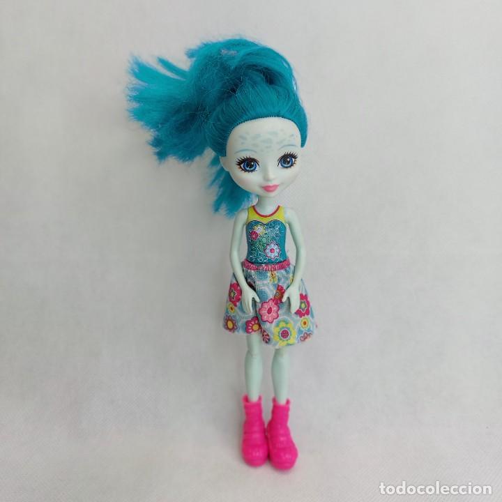Mu&ntilde;ecas modernas: MU&Ntilde;ECA ENCHANTIMALS . - Foto 1