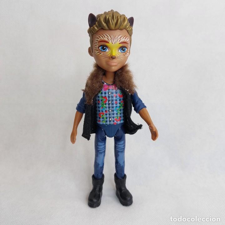 Mu&ntilde;ecas modernas: MU&Ntilde;ECA ENCHANTIMALS . - Foto 1