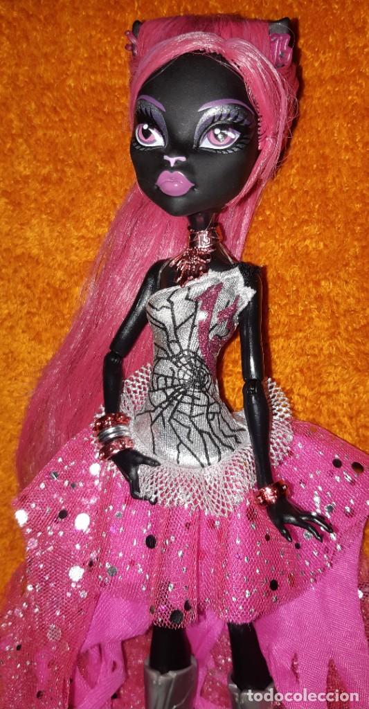 Mu&ntilde;ecas modernas: MU&Ntilde;ECA MONSTER HIGH CATTY NOIR MATTEL - Foto 3