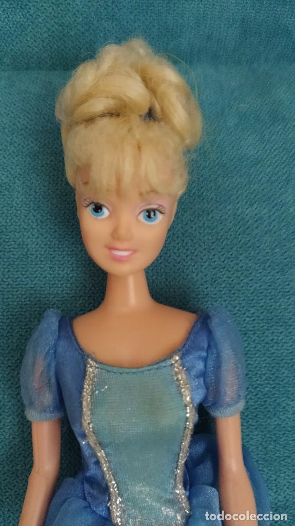 Mu&ntilde;ecas modernas: Mu&ntilde;eca cenicienta disney - Foto 2