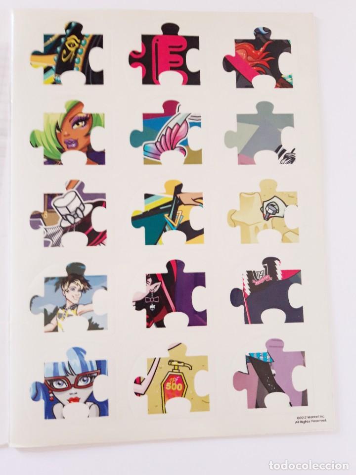 Mu&ntilde;ecas modernas: Stick y Puzzle Monster High Panini - Foto 3