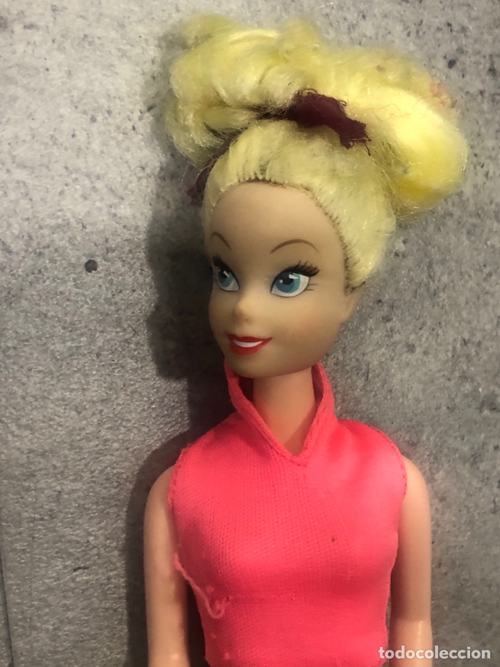 Mu&ntilde;ecas modernas: Mu&ntilde;eca disney tipo barbie (L30) - Foto 2