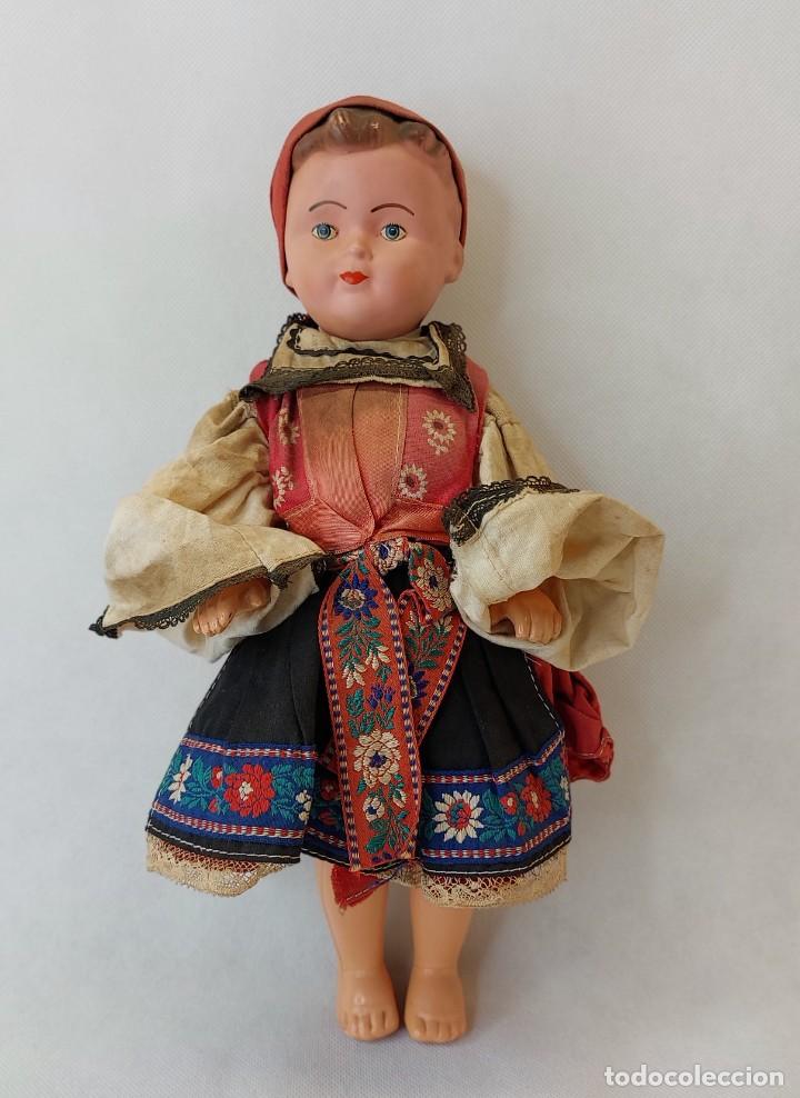 Mu&ntilde;ecas modernas: MU&Ntilde;ECA VESTIDA DE REGIONAL, MIDE 29cm. - Foto 1
