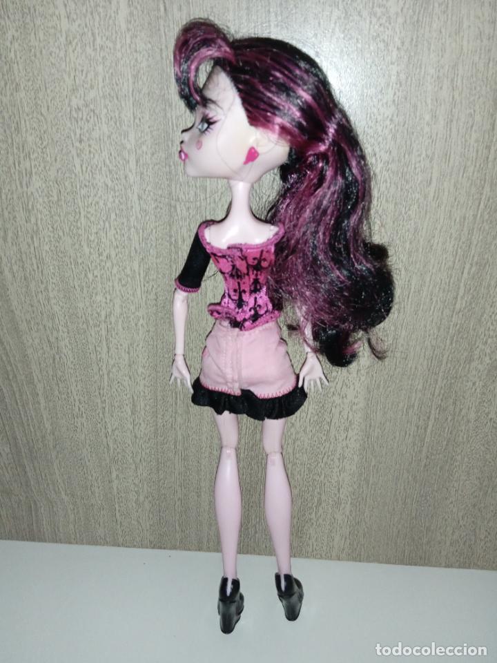 Mu&ntilde;ecas modernas: Mu&ntilde;eca Monster high draculaura scaris - Foto 9