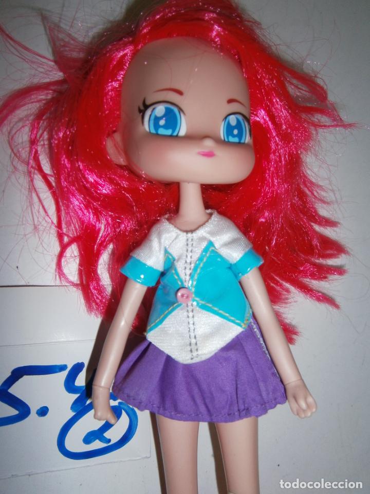 Mu&ntilde;ecas modernas: MU&Ntilde;ECA MANGA CON BASE - Foto 2