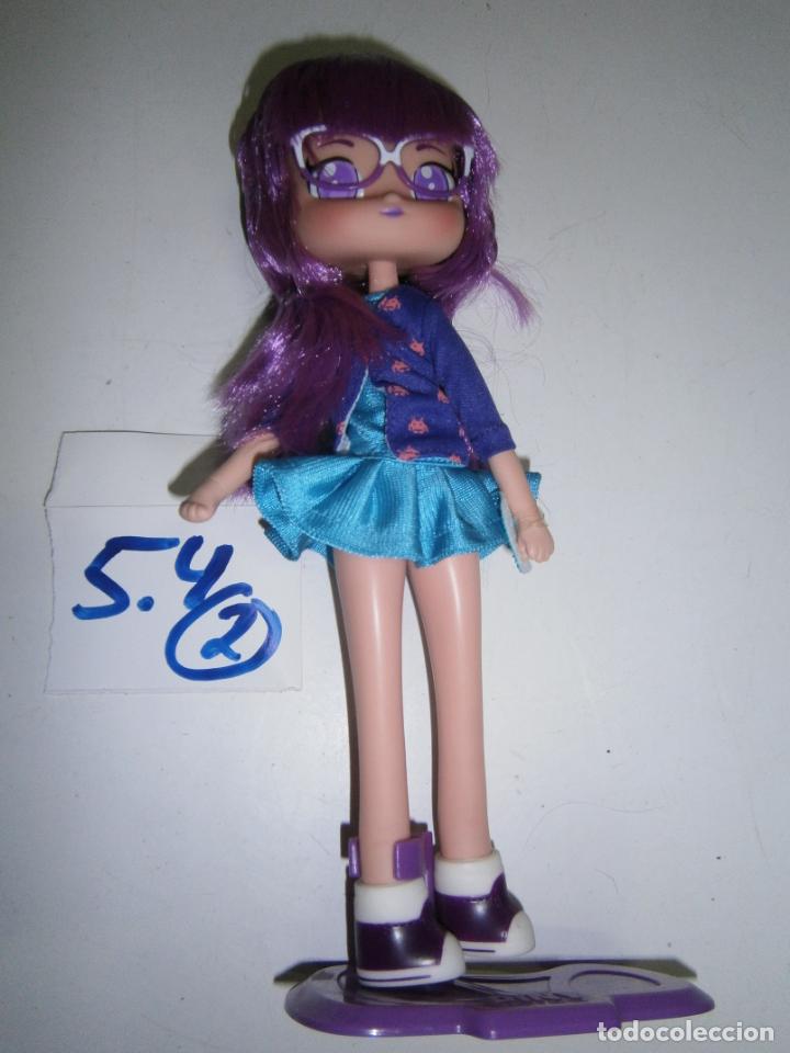 Mu&ntilde;ecas modernas: MU&Ntilde;ECA MANGA CON BASE - Foto 1