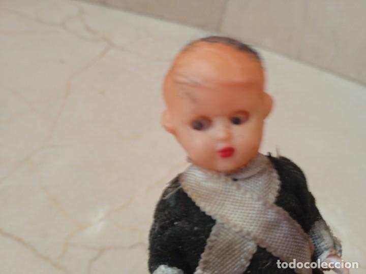 Mu&ntilde;ecas modernas: Antigua mu&ntilde;eca - Foto 5