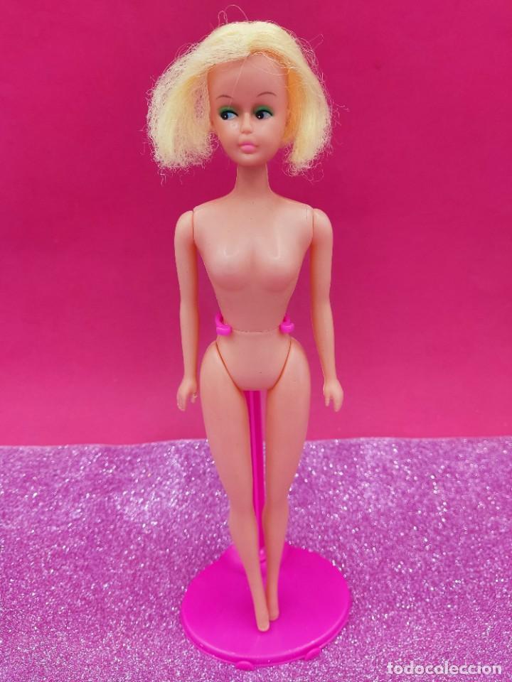 Mu&ntilde;ecas modernas: Mu&ntilde;eca Clon Barbie a&ntilde;os 70 - Foto 1