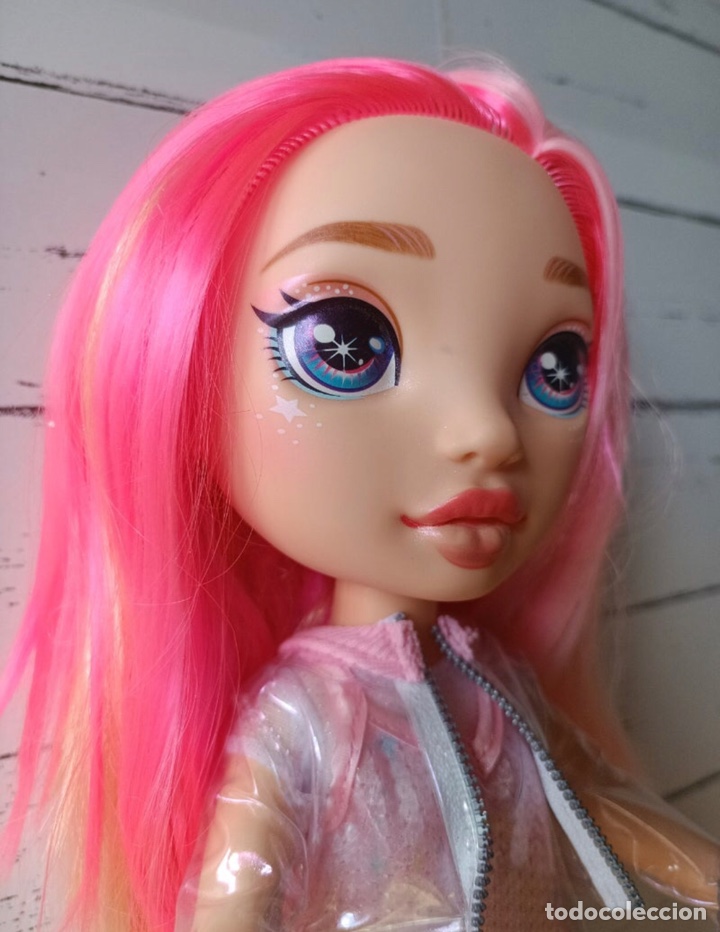 Mu&ntilde;ecas modernas: Rainbow high surprise - Foto 6