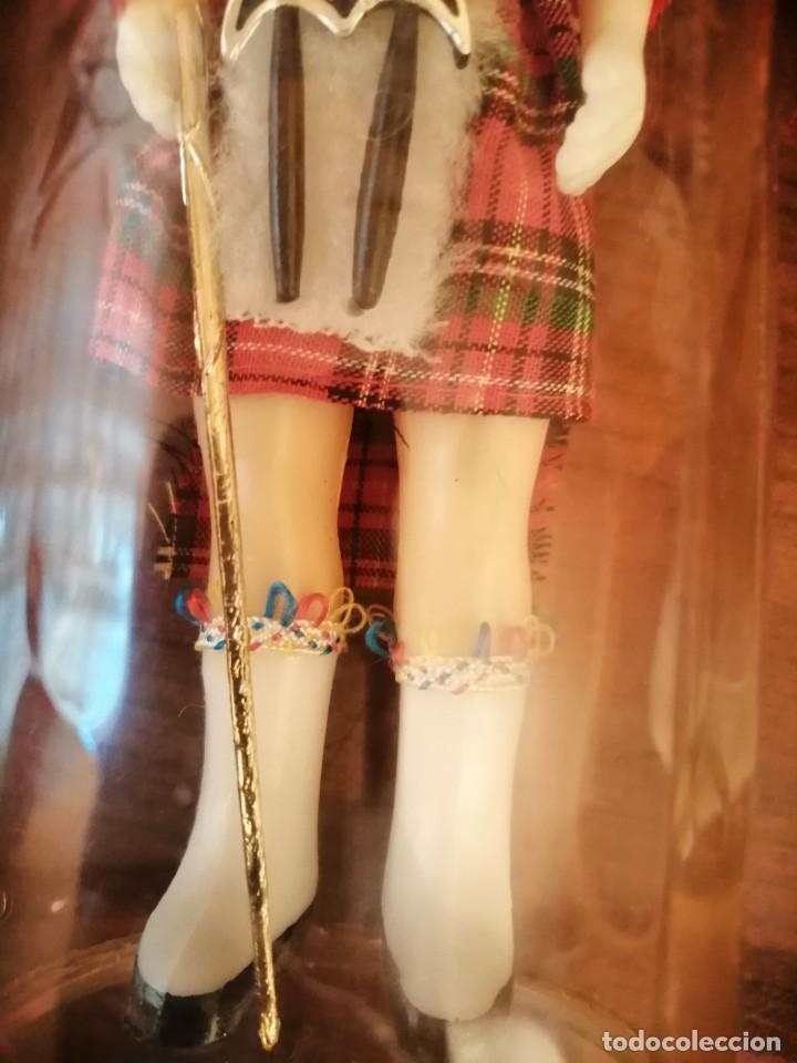 Mu&ntilde;ecas modernas: Mu&ntilde;eca de la guardia real de Escocia - Foto 4