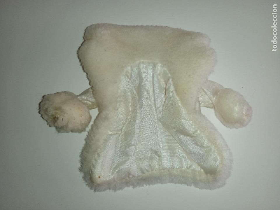 Mu&ntilde;ecas modernas: Abrigo chaquet&oacute;n de mu&ntilde;eca Bratz - Foto 1