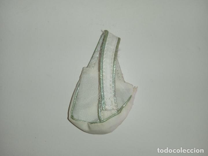 Mu&ntilde;ecas modernas: Bolso de mu&ntilde;eca bratz - Foto 2