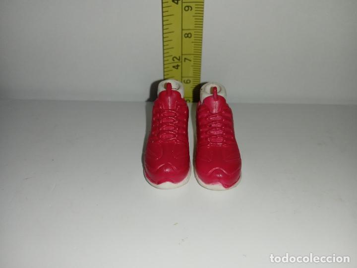 Mu&ntilde;ecas modernas: Zapatos de mu&ntilde;eca Bratz - Foto 2