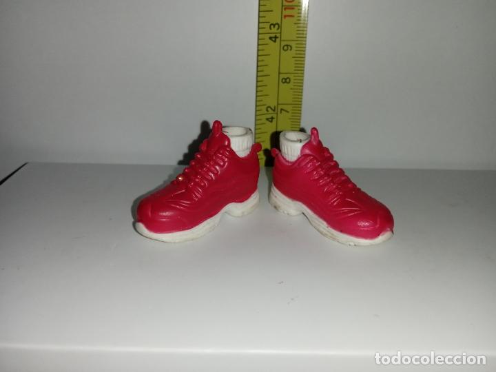 Mu&ntilde;ecas modernas: Zapatos de mu&ntilde;eca Bratz - Foto 1