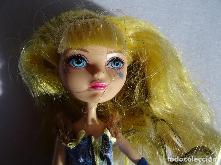 Boneca Ever After High Bonecas na Floresta Blondie Lockes Mattel
