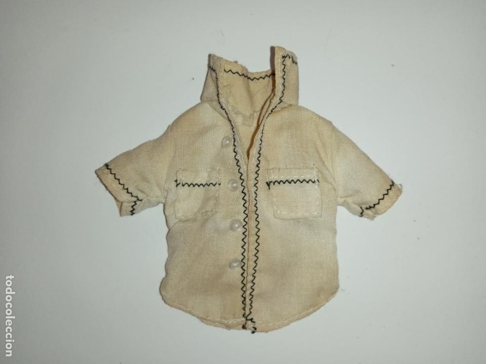 Mu&ntilde;ecas modernas: Camiseta de mu&ntilde;eco Bratz - Foto 1