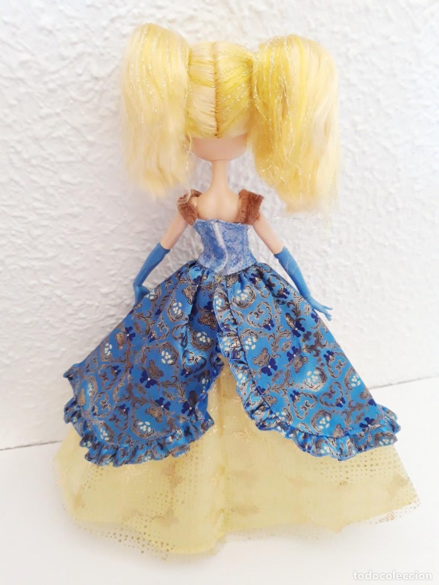 Mu&ntilde;ecas modernas: Ever After High Blondie Thronecoming - Foto 3
