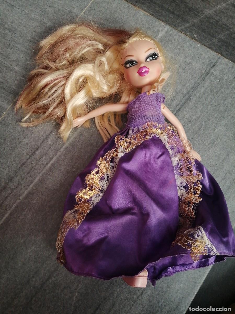 Mu&ntilde;ecas modernas: Mu&ntilde;eca mga 2001 Bratz princesa? Bestido - Foto 1