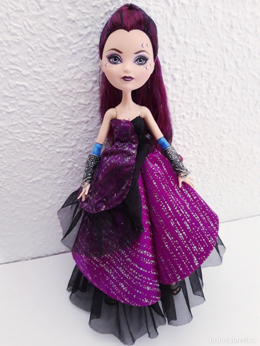 Mu&ntilde;ecas modernas: Ever After High Raven Thronecoming - Foto 2