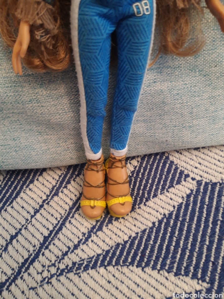 Mu&ntilde;ecas modernas: Mu&ntilde;eca Bratz - Foto 3