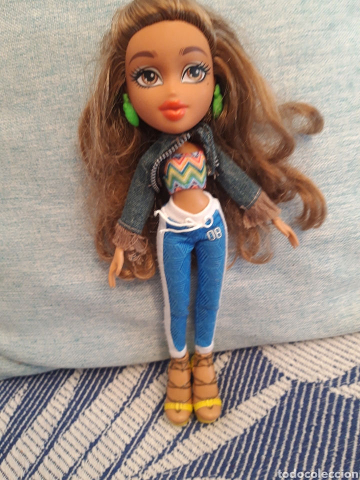 Mu&ntilde;ecas modernas: Mu&ntilde;eca Bratz - Foto 1