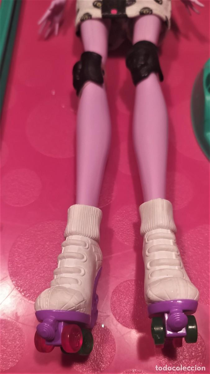 Mu&ntilde;ecas modernas: MU&Ntilde;ECA OPERETTA - MONSTER HIGH. MATTEL - Foto 4