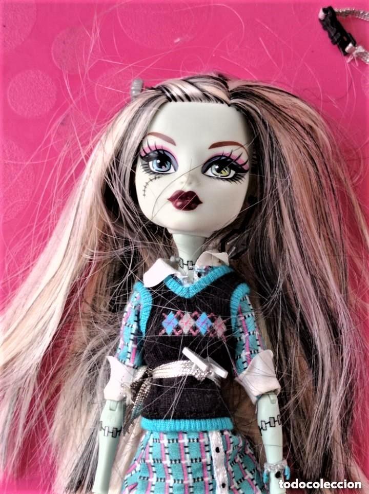 Mu&ntilde;ecas modernas: MU&Ntilde;ECA LAGOONA BLUE - MONSTER HIGH. MATTEL - Foto 9