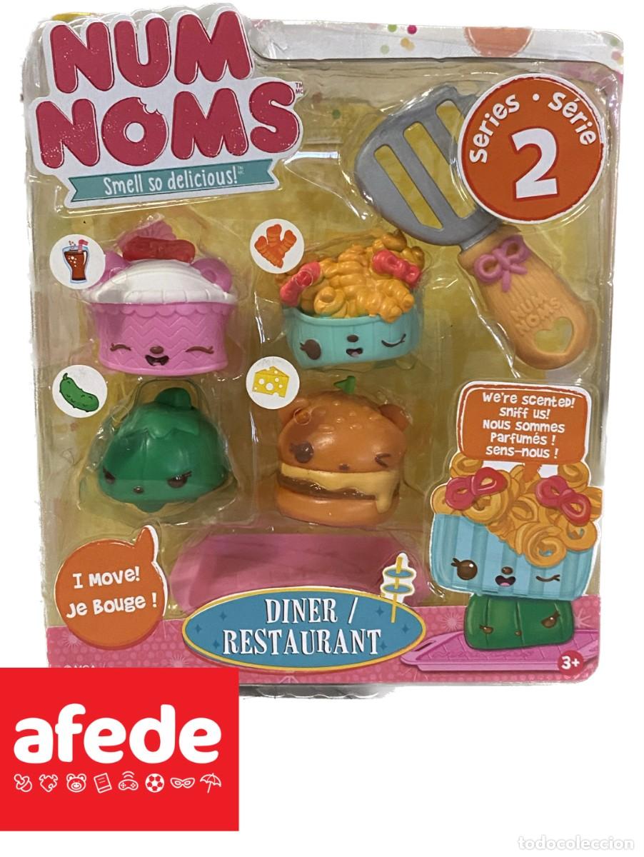 Mu&ntilde;ecas modernas: NUM NOMS, DINER RESTAURANT. MGA - Foto 1