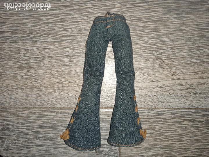 Mu&ntilde;ecas modernas: Pantal&oacute;n de mu&ntilde;eca Bratz - Foto 2