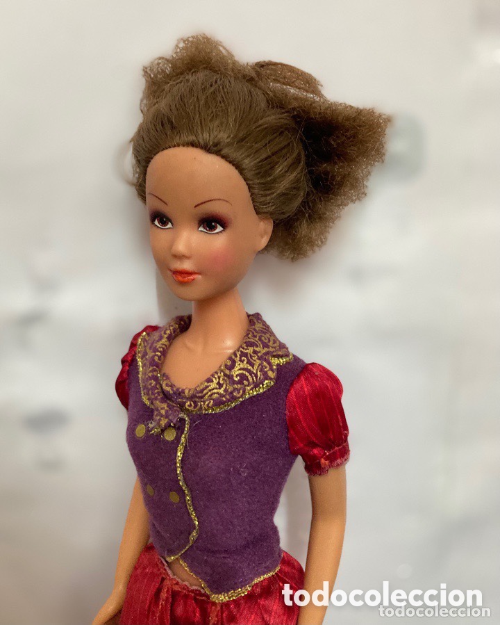 Mu&ntilde;ecas modernas: Preciosa Mu&ntilde;eca de Mattel como nueva - Foto 7