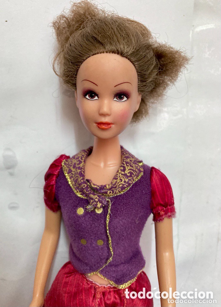 Mu&ntilde;ecas modernas: Preciosa Mu&ntilde;eca de Mattel como nueva - Foto 2