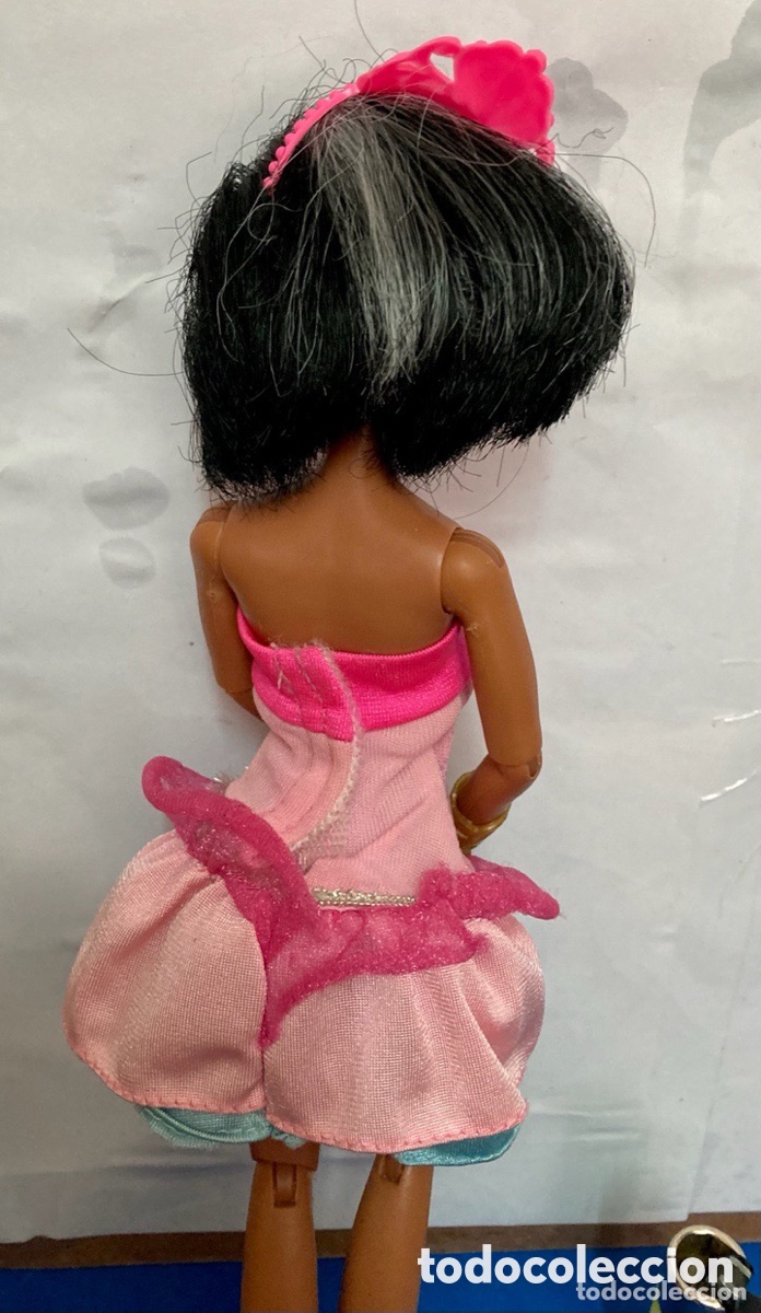 Mu&ntilde;ecas modernas: Mu&ntilde;eca de Disney articulada nueva - Foto 6