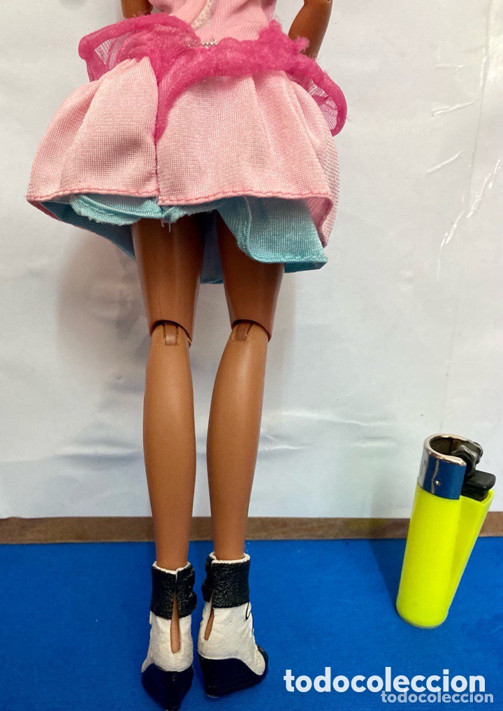 Mu&ntilde;ecas modernas: Mu&ntilde;eca de Disney articulada nueva - Foto 7