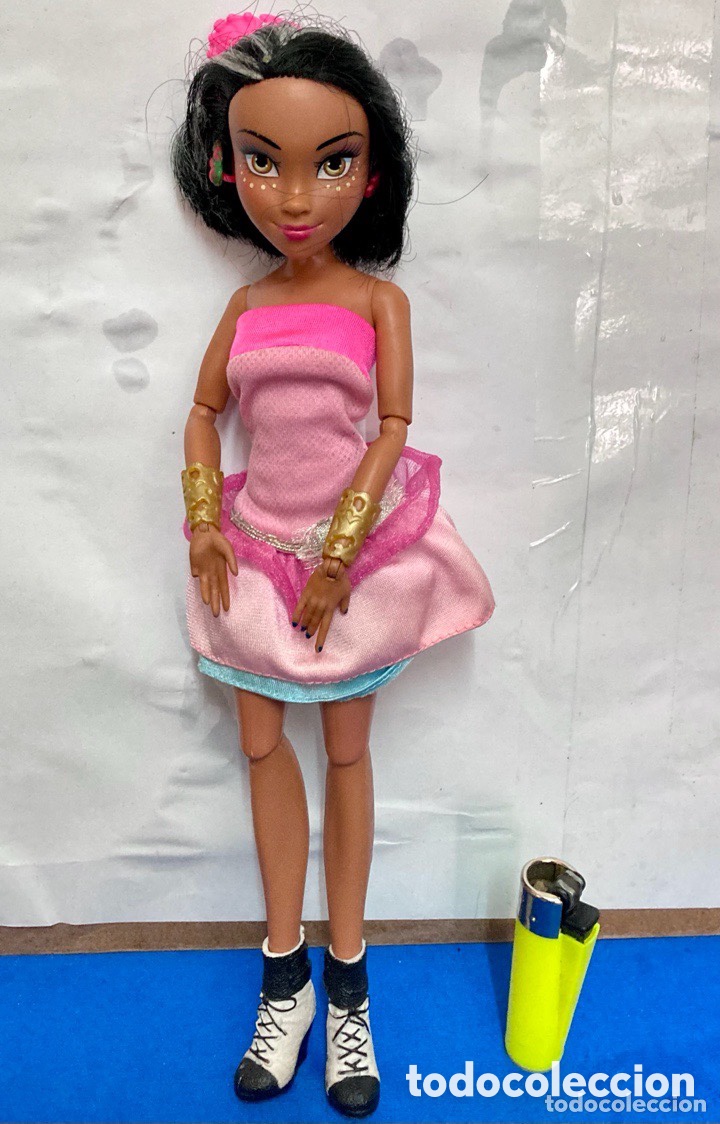 Mu&ntilde;ecas modernas: Mu&ntilde;eca de Disney articulada nueva - Foto 1