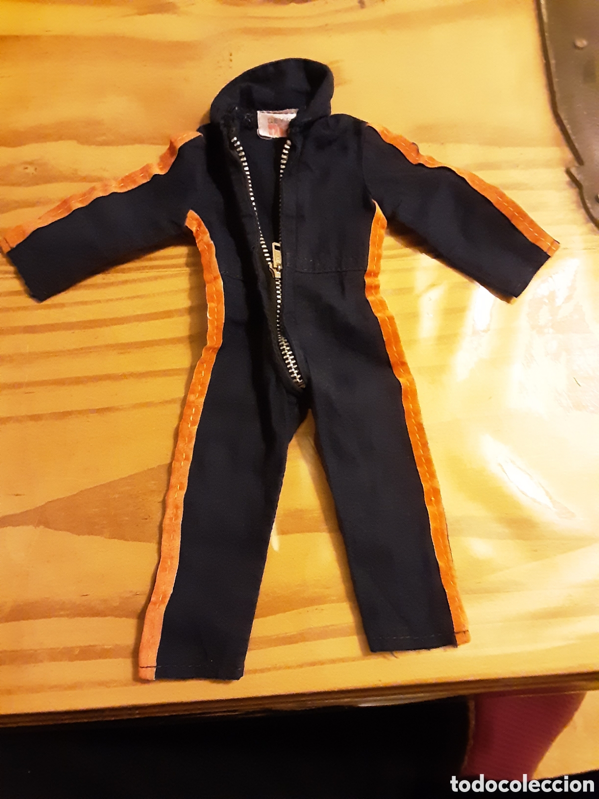 Mu&ntilde;ecas modernas: Traje piloto Geyperman - Foto 1