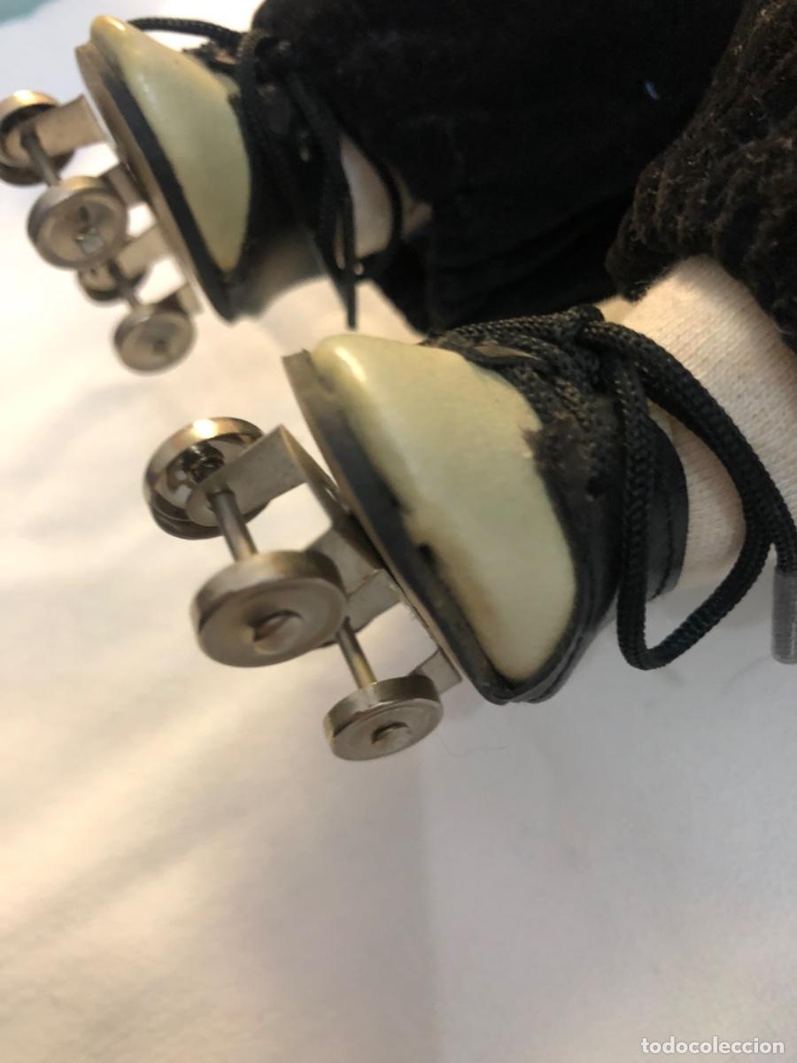 Mu&ntilde;ecas modernas: Mu&ntilde;eco con patines - Foto 2