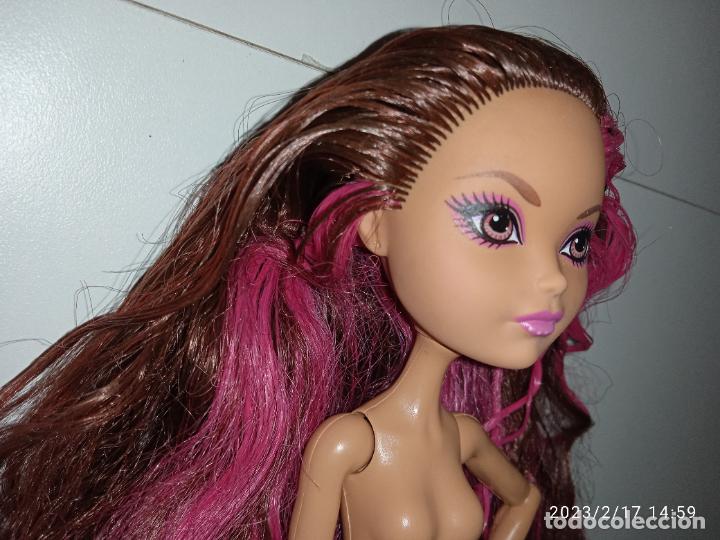Mu&ntilde;ecas modernas: Mu&ntilde;eca ever after high - Foto 3