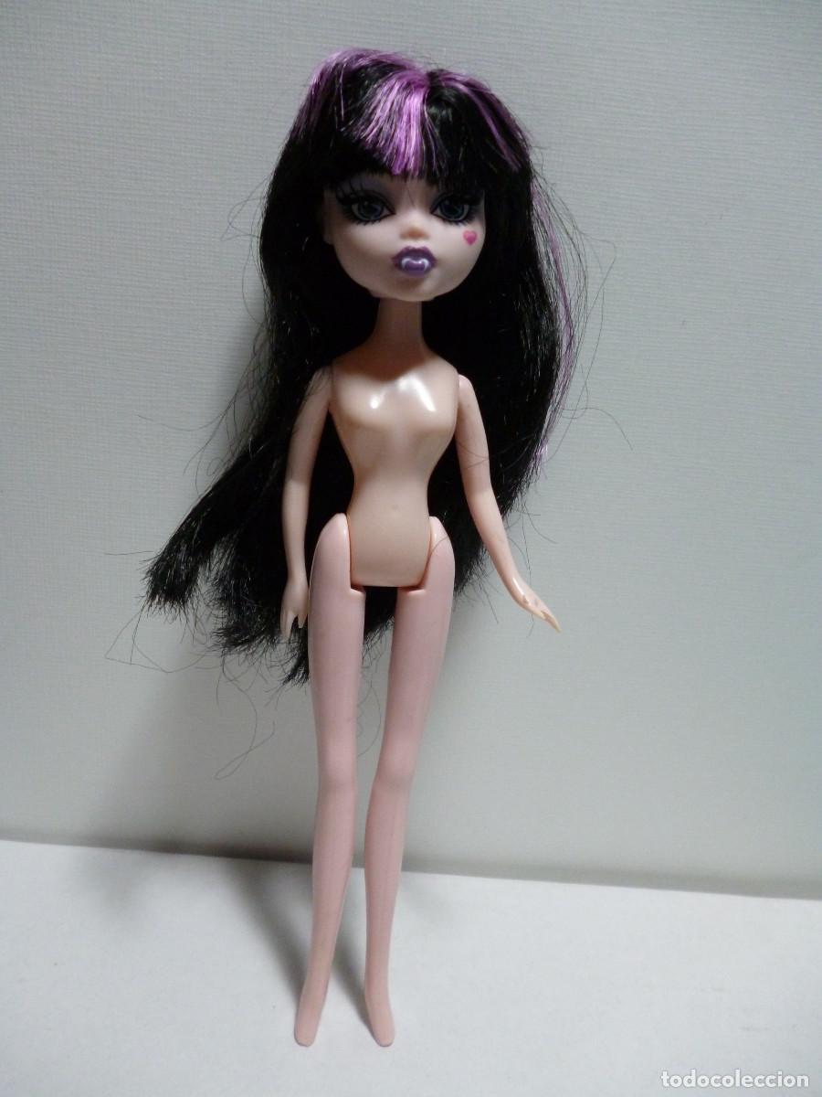 Mu&ntilde;ecas modernas: MU&Ntilde;ECA MONSTER HIGH DRACULAURA - sin articular - - Foto 2