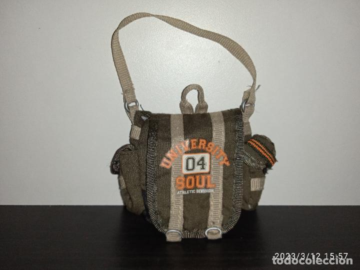 Mu&ntilde;ecas modernas: Bolso de mu&ntilde;eca bratz - Foto 1