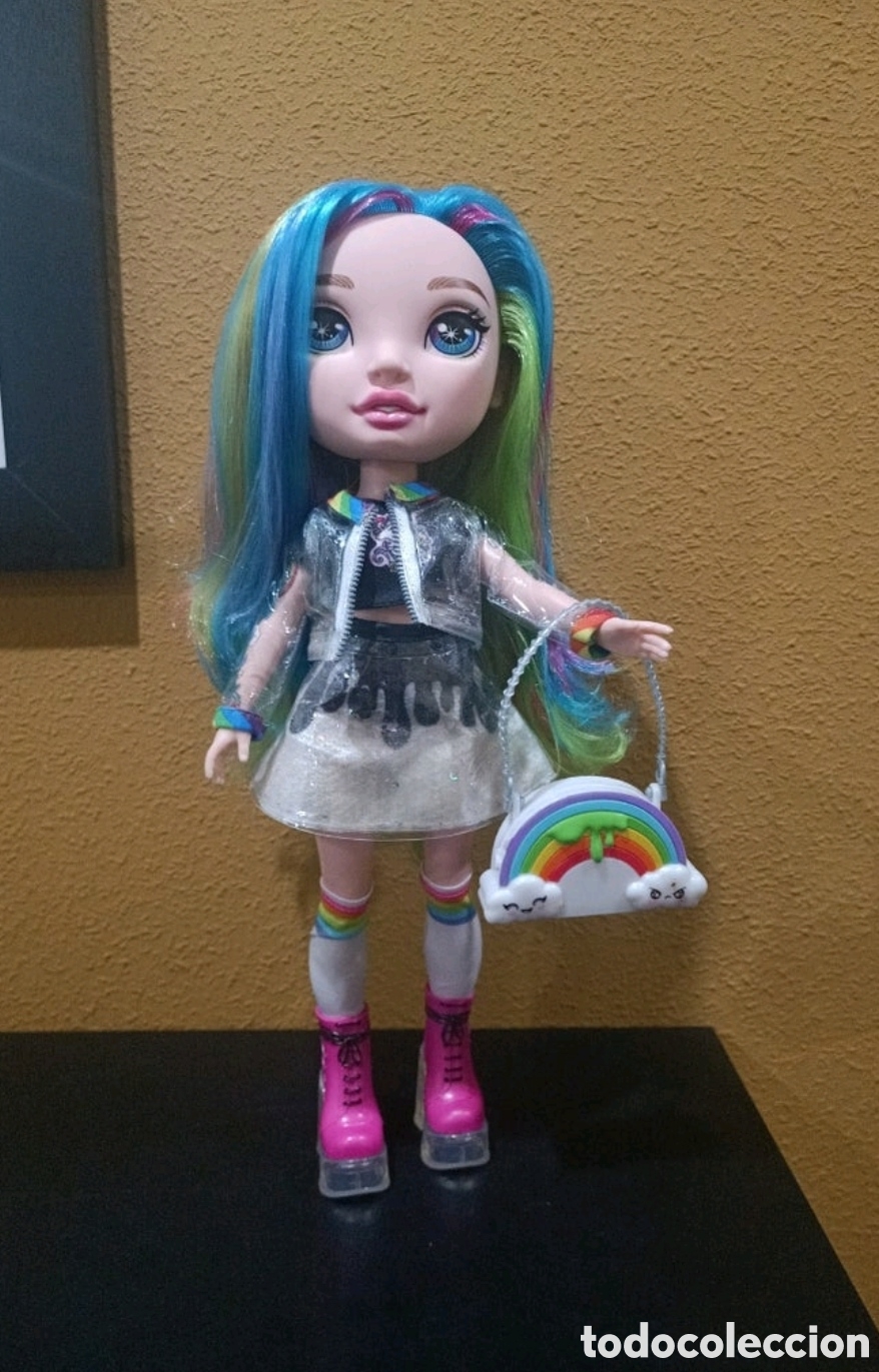 Mu&ntilde;ecas modernas: Rainbow high surprise - Foto 1