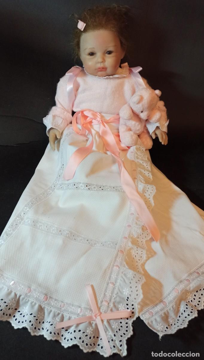 Mu&ntilde;ecas modernas: Mu&ntilde;eco Reborn Chino de 49 cm Con defecto - Foto 1