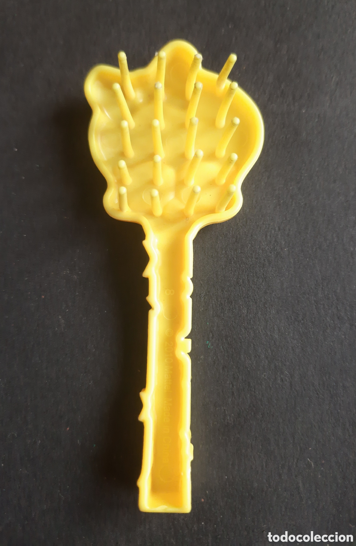 Mu&ntilde;ecas modernas: PEINE MU&Ntilde;ECA MONSTER HIGH. AMARILLO - Foto 3
