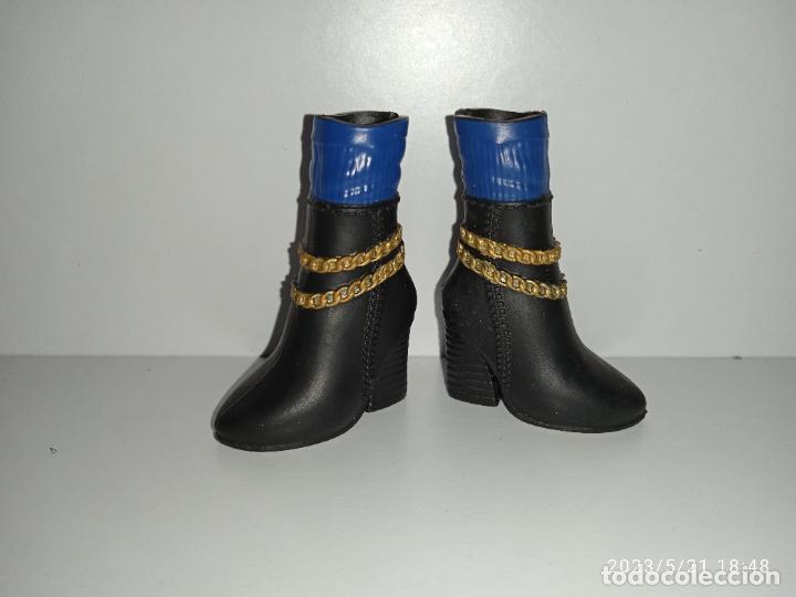 Mu&ntilde;ecas modernas: Zapatos de mu&ntilde;eca los descendientes - Foto 1