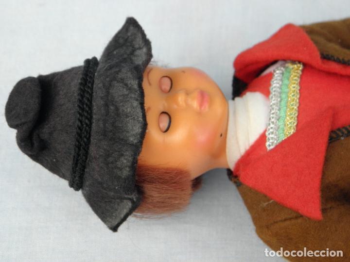 Mu&ntilde;ecas modernas: Antiguo mu&ntilde;eco regional de Tirol Austria de celuloide - Foto 4