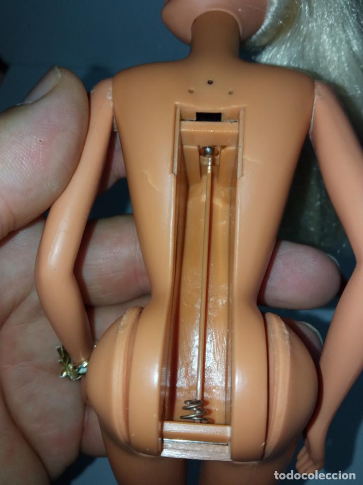 Mu&ntilde;ecas modernas: Mu&ntilde;eca Sindy de hasbro luz y color - Foto 10