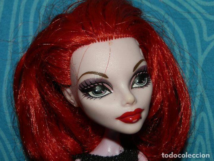 Mu&ntilde;ecas modernas: MU&Ntilde;ECA MONSTER HIGH OPERETTA 2011 - Foto 2