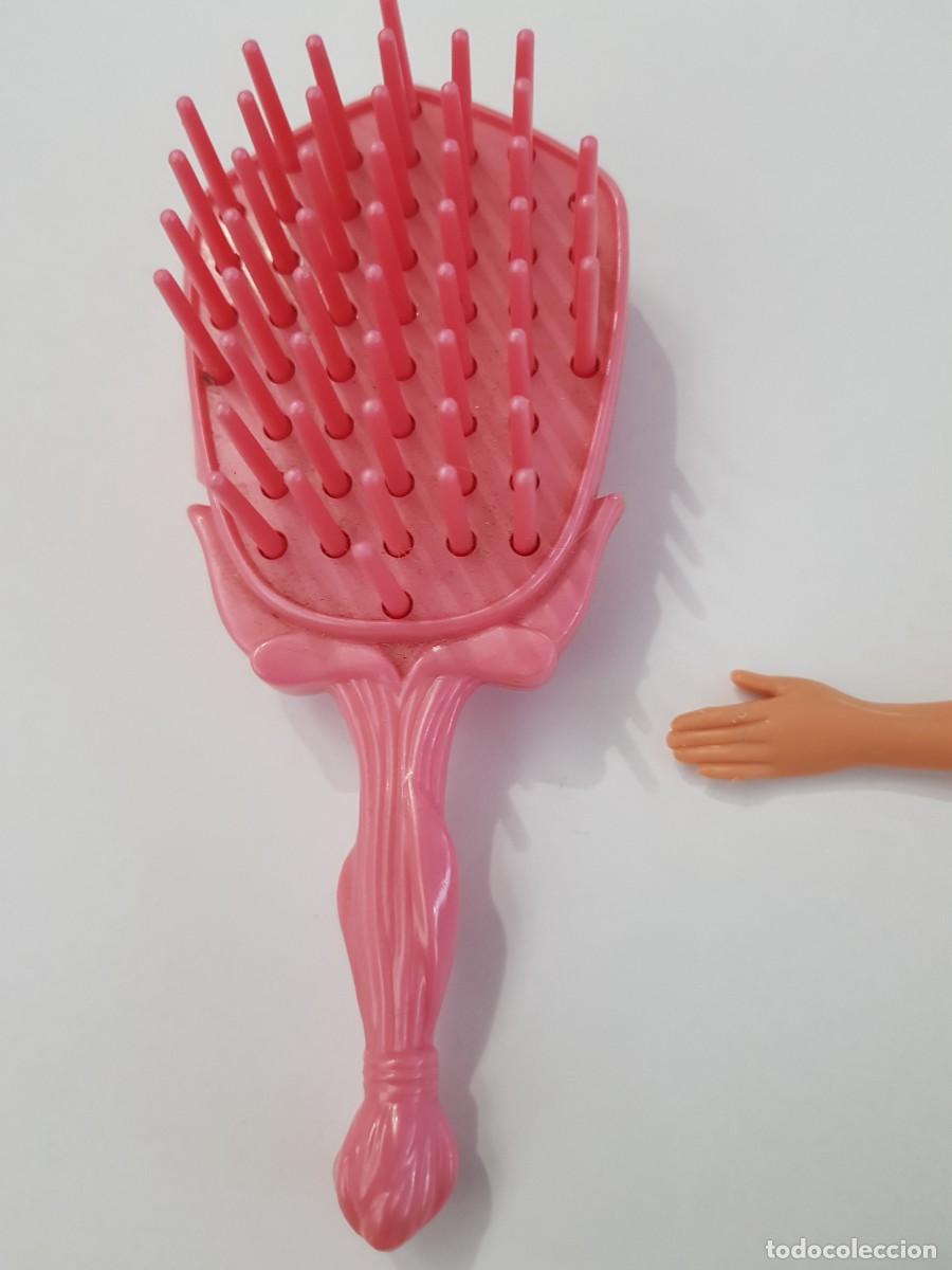 Mu&ntilde;ecas modernas: PEINE GRANDE MU&Ntilde;ECA - Foto 2