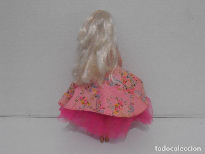 Mu&ntilde;ecas modernas: MU&Ntilde;ECA SINDY DULCES SUE&Ntilde;OS, COMPLETA, FUNCIONA EL MECANISMO, HASBRO - Foto 6
