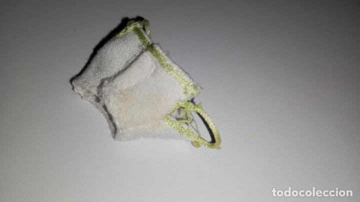 Mu&ntilde;ecas modernas: Top camiseta de mu&ntilde;eca Bratz - Foto 2